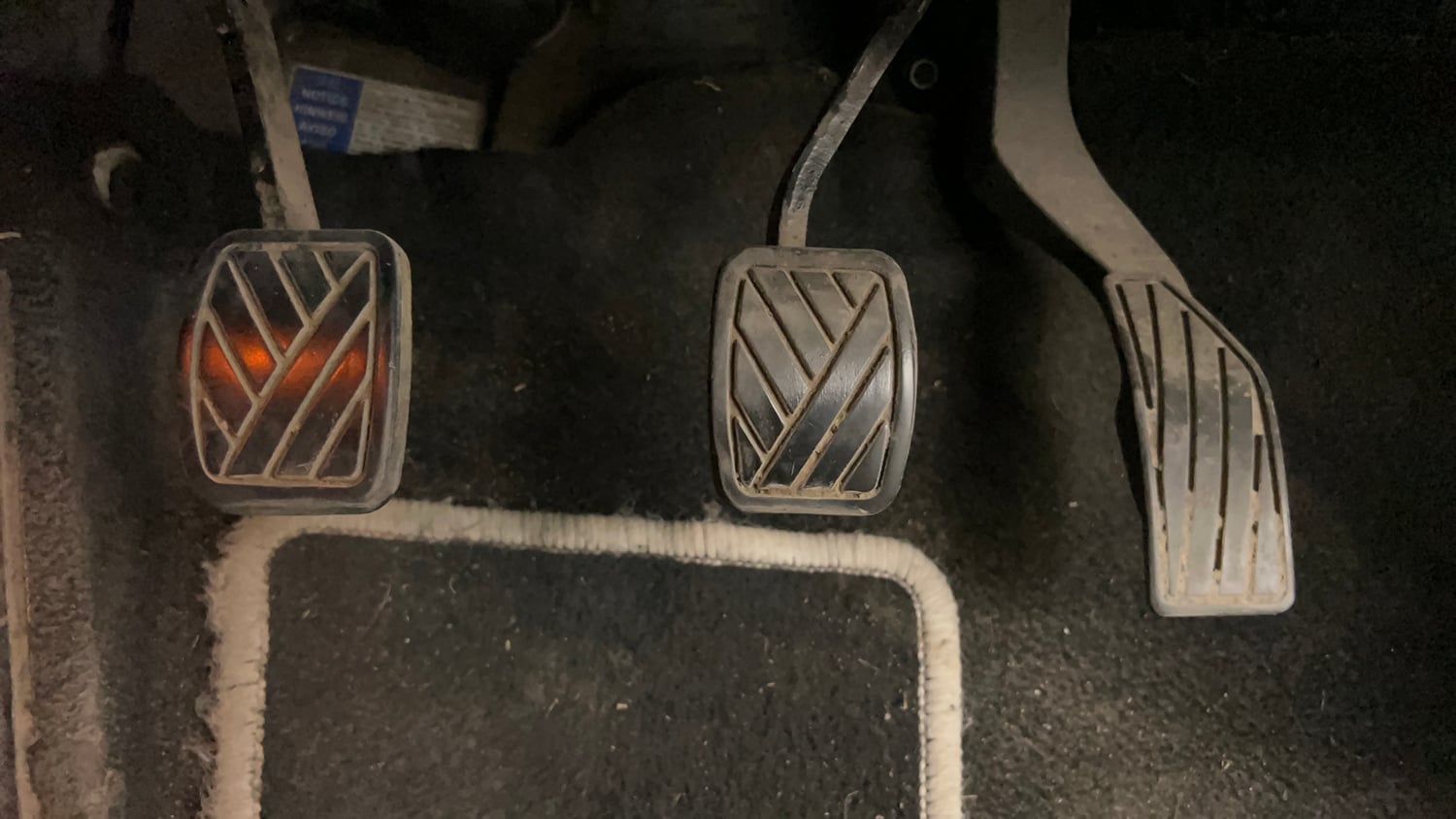 Used 2017 Maruti Suzuki Vitara Brezza [2016-2020] ZDi Diesel Manual interior PEDALS VIEW
