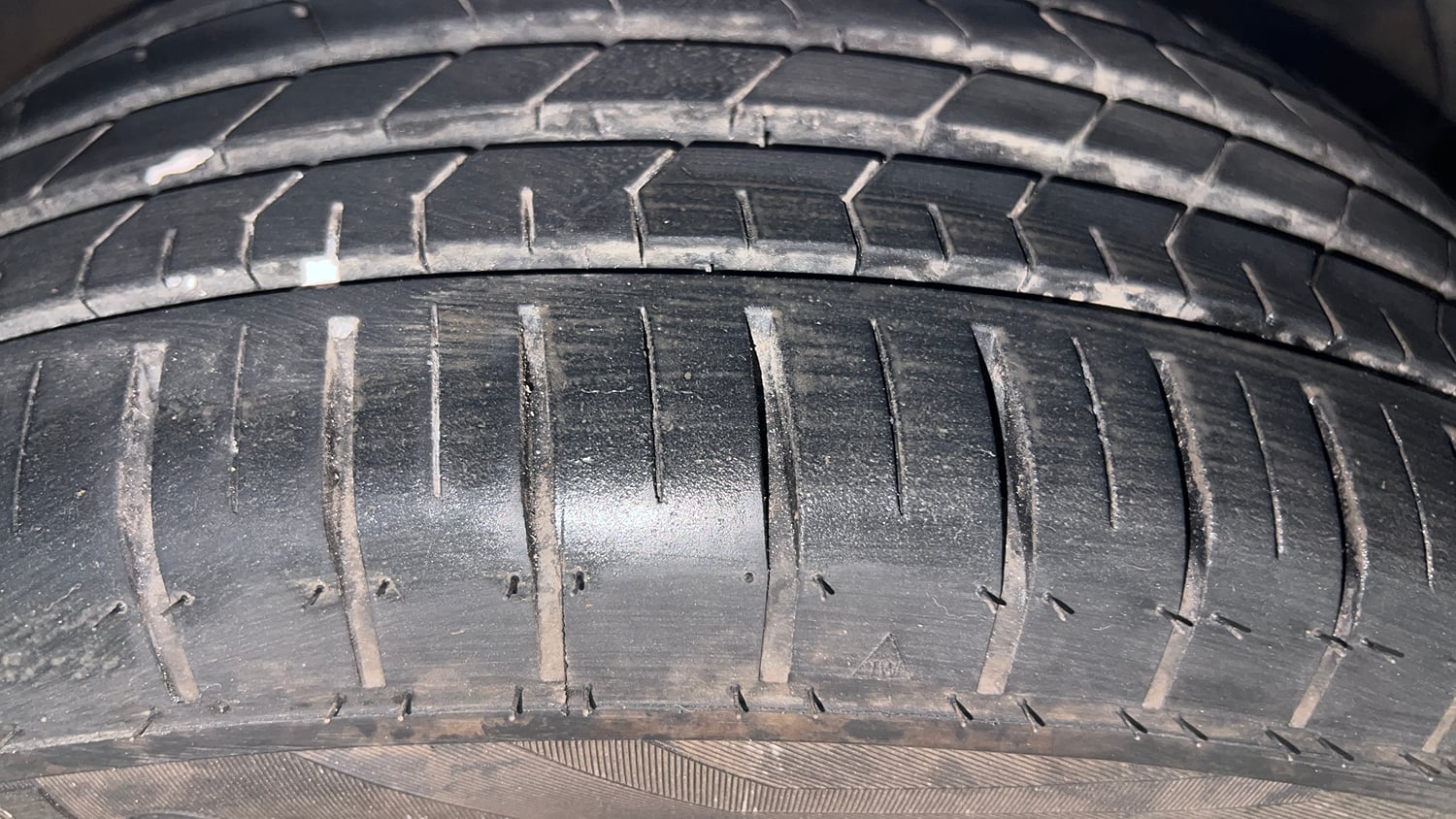 Used 2026 Maruti Suzuki Baleno Zeta MT CNG Cng Manual tyres RIGHT FRONT TYRE TREAD VIEW