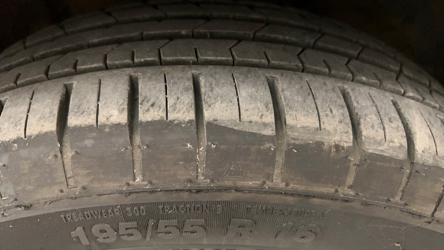 Used 2022 Maruti Suzuki Baleno Alpha MT Petrol Manual tyres RIGHT FRONT TYRE TREAD VIEW