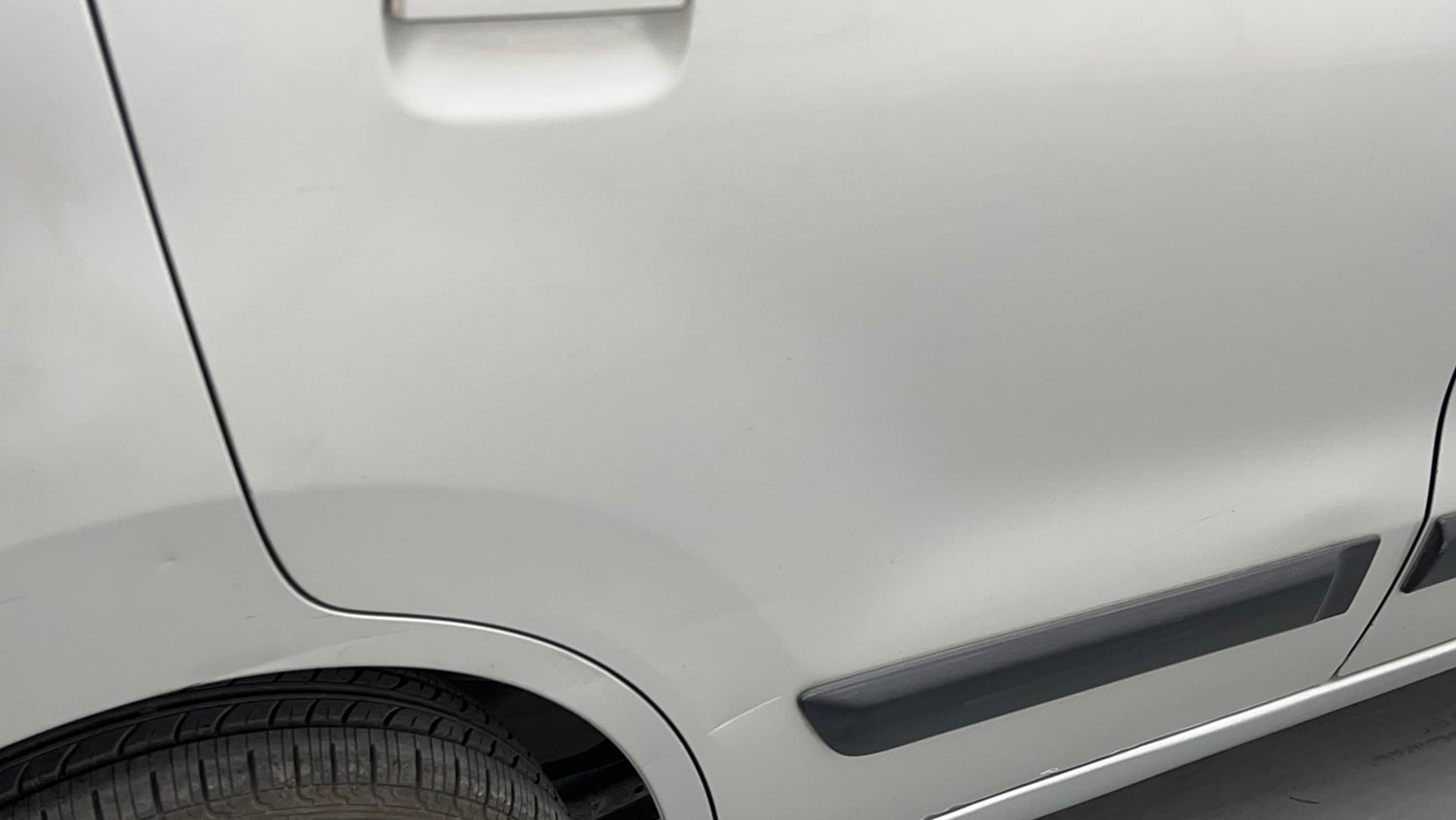 Used 2018 Maruti Suzuki Wagon R VXI Petrol Manual dents MINOR SCRATCH