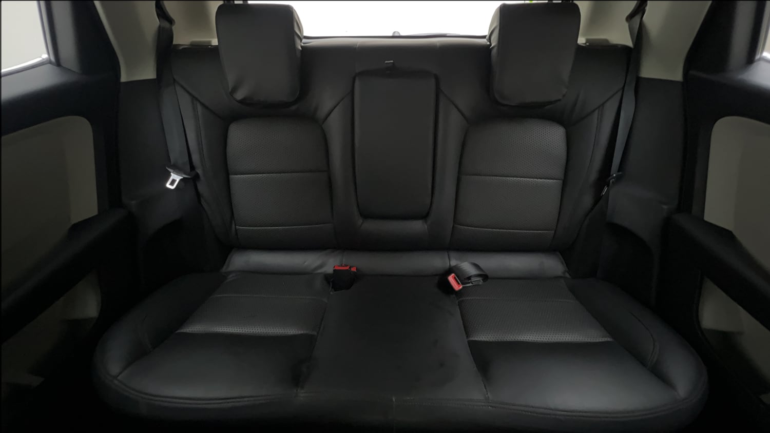 Used 2021 Tata Altroz XZ Petrol Petrol Manual interior REAR SEAT CONDITION VIEW