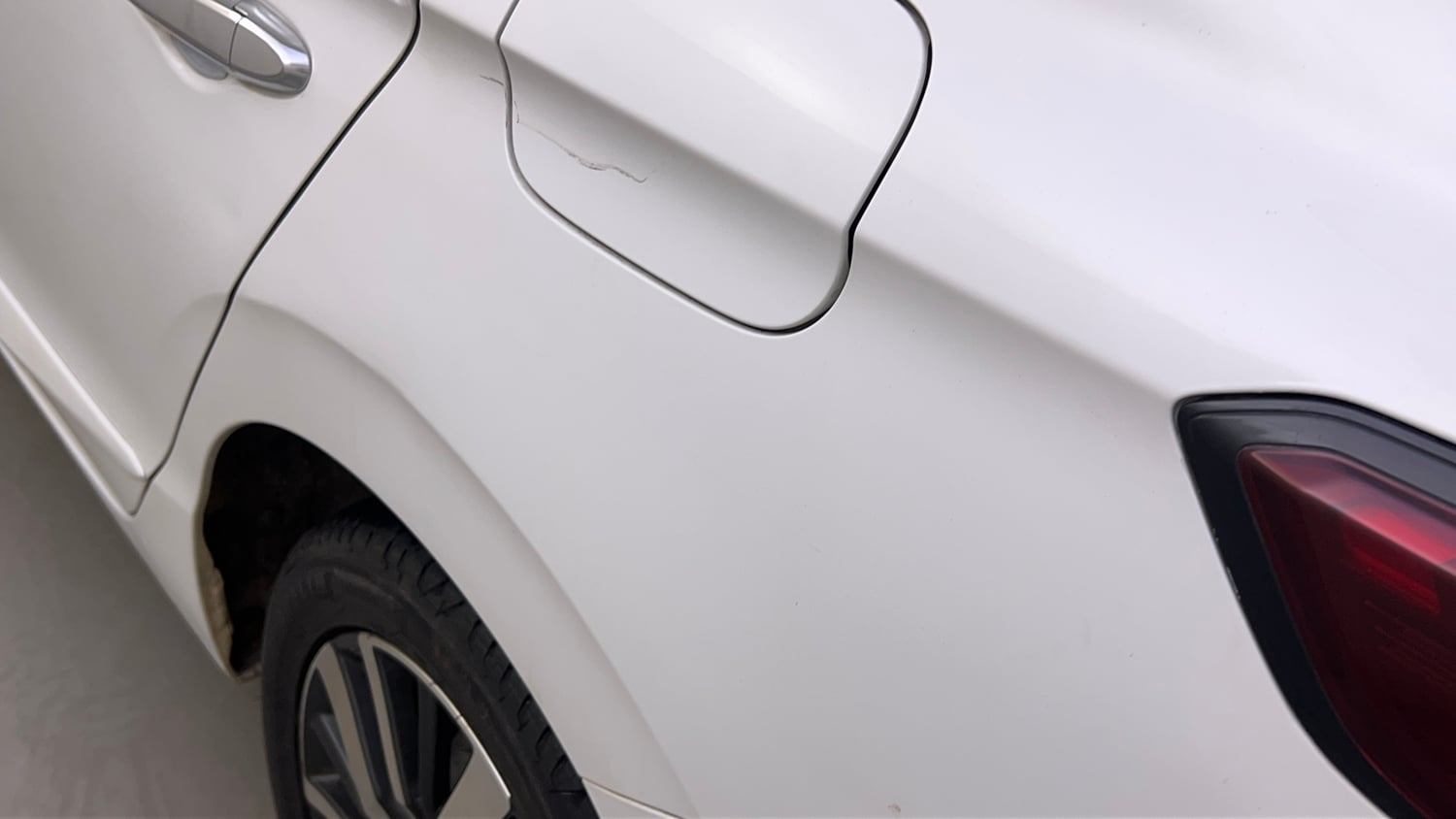 Used 2022 Honda City ZX CVT Petrol Petrol Automatic dents MINOR SCRATCH