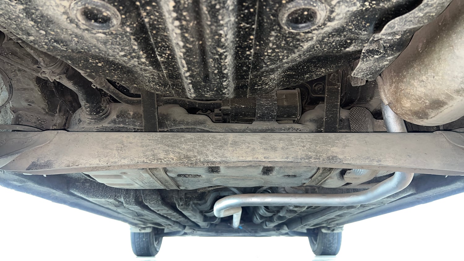 Used 2017 Hyundai Elite i20 Sportz 1.2 Petrol Manual extra REAR UNDERBODY VIEW (TAKEN FROM REAR)