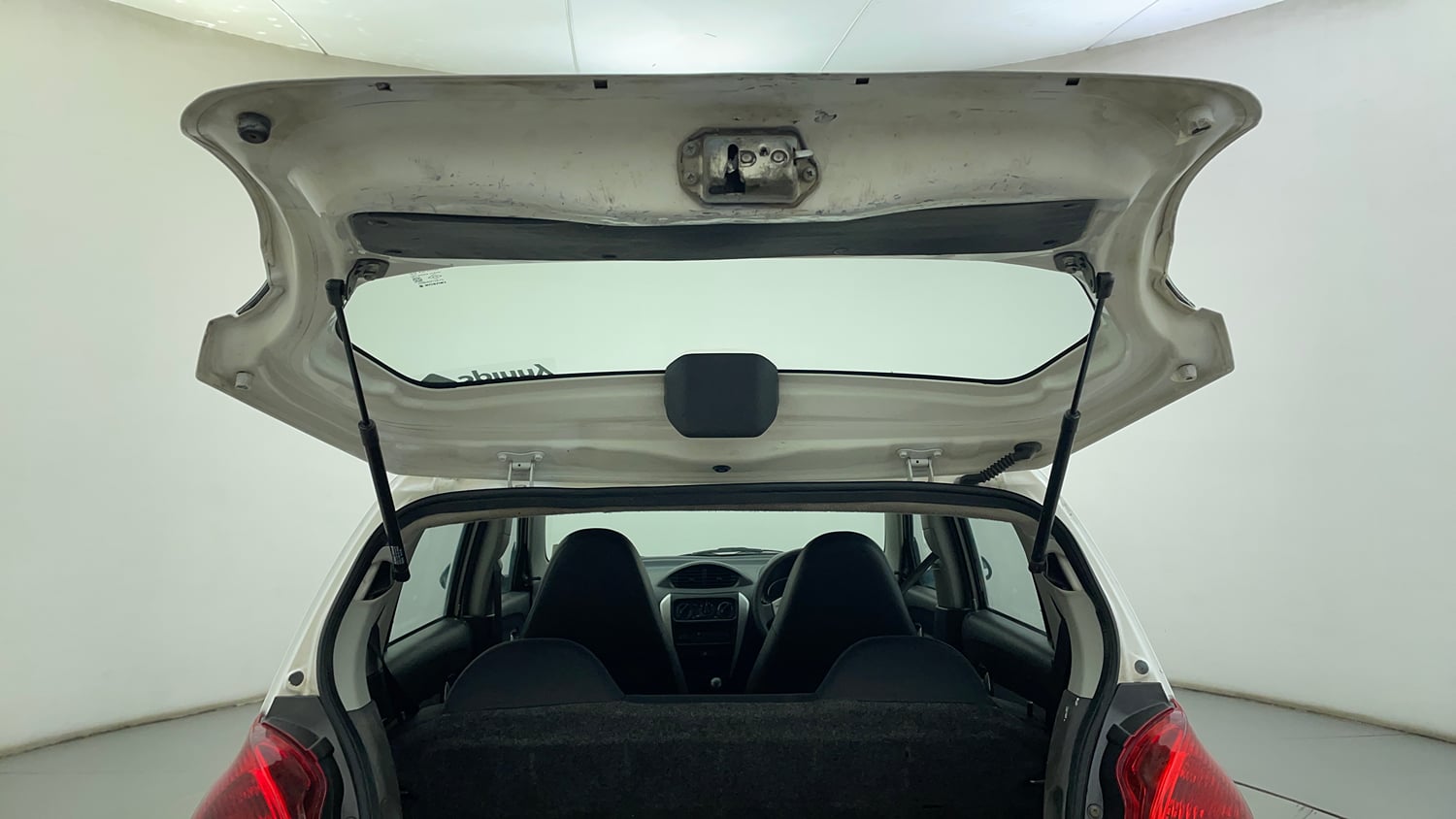Used 2016 Maruti Suzuki Alto 800 LXi Petrol Manual interior DICKY DOOR OPEN VIEW