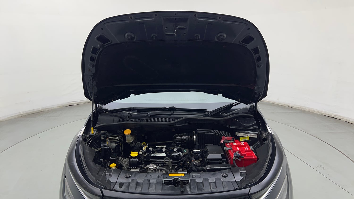 Used 2020 Tata Altroz XZ Petrol Petrol Manual engine ENGINE & BONNET OPEN FRONT VIEW