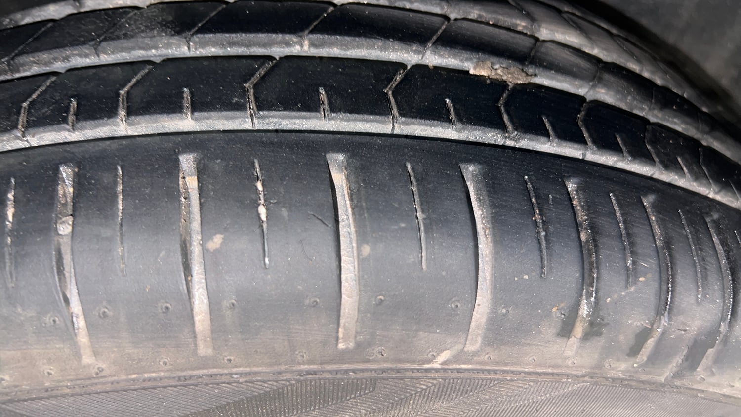 Used 2026 Maruti Suzuki Baleno Zeta MT CNG Cng Manual tyres LEFT REAR TYRE TREAD VIEW