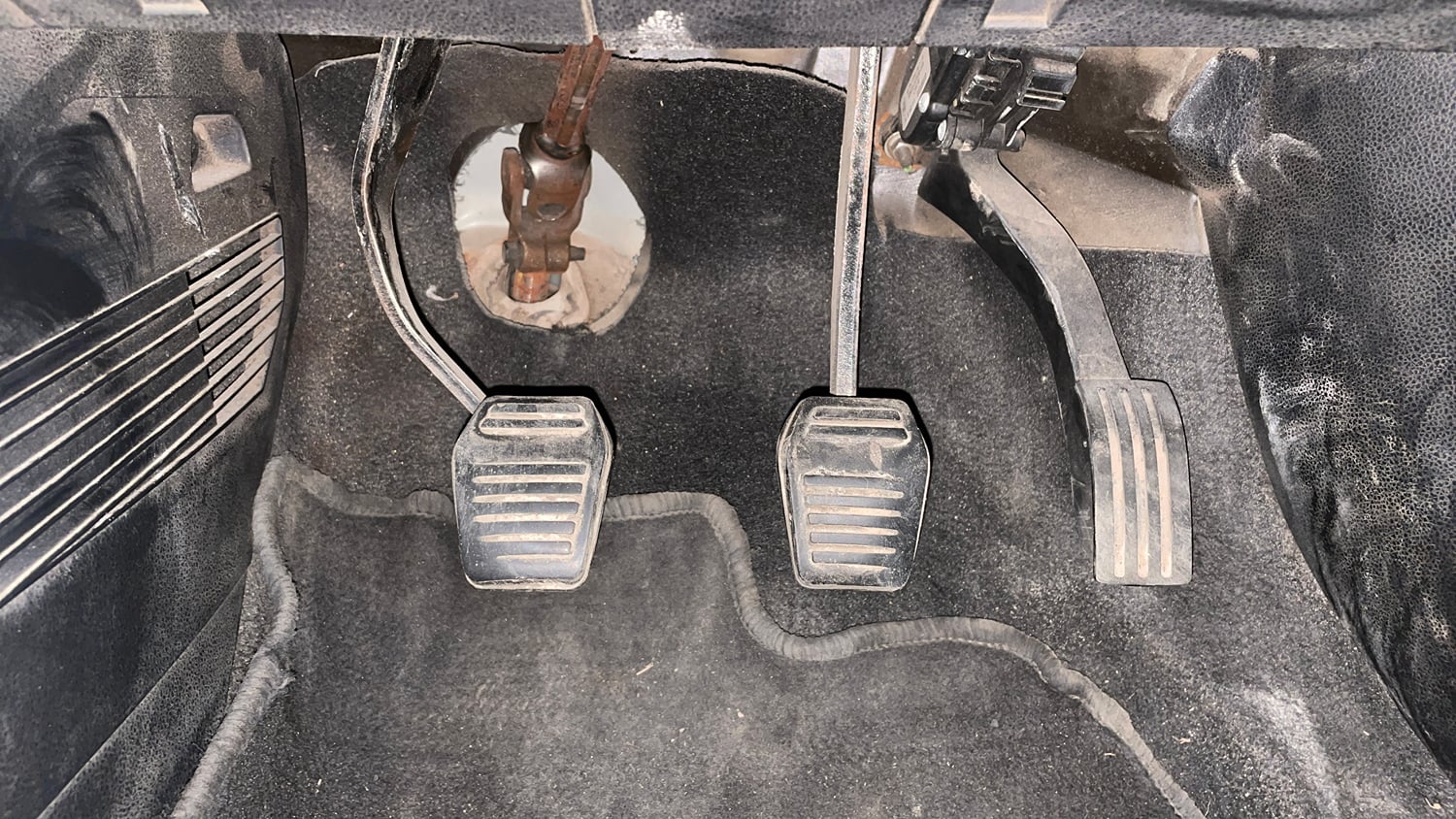 Used 2012 Ford Figo Duratorq Diesel EXI 1.4 Diesel Manual interior PEDALS VIEW