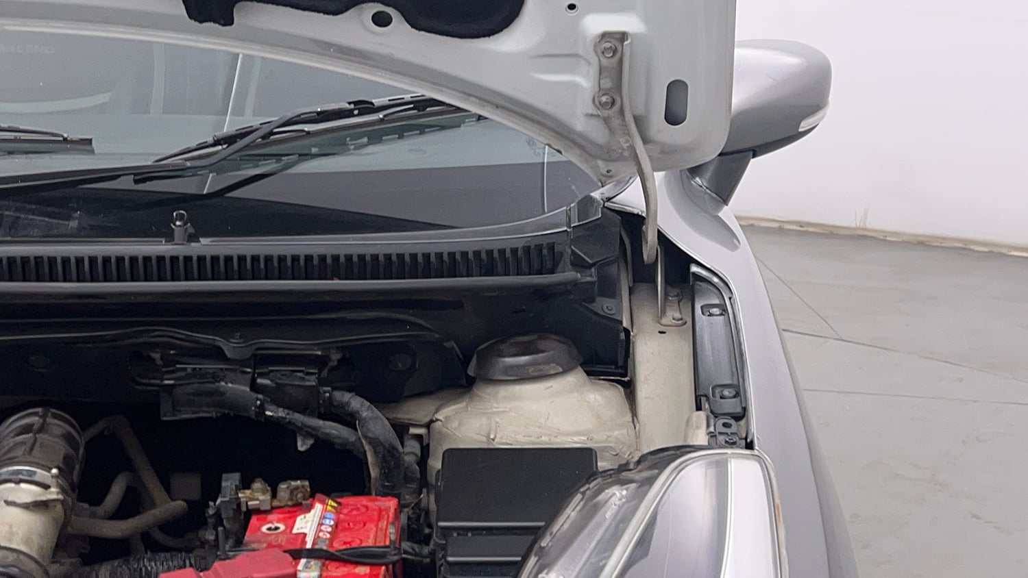 Used 2019 Maruti Suzuki Baleno RS 1.0 Petrol Manual engine ENGINE LEFT SIDE HINGE & APRON VIEW