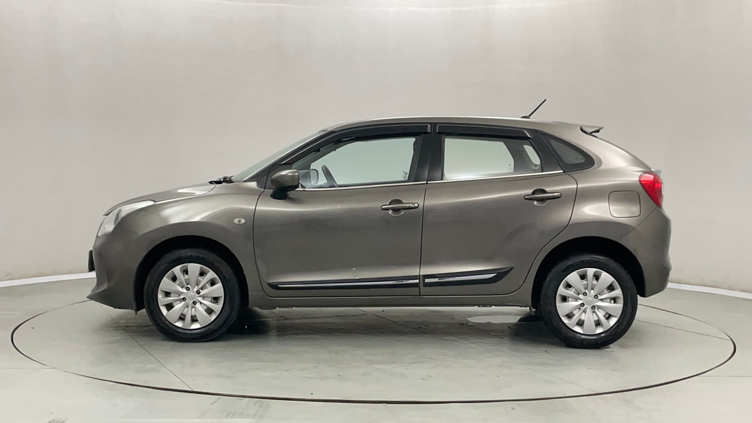 Used 2021 Maruti Suzuki Baleno Sigma Petrol Manual exterior LEFT SIDE VIEW