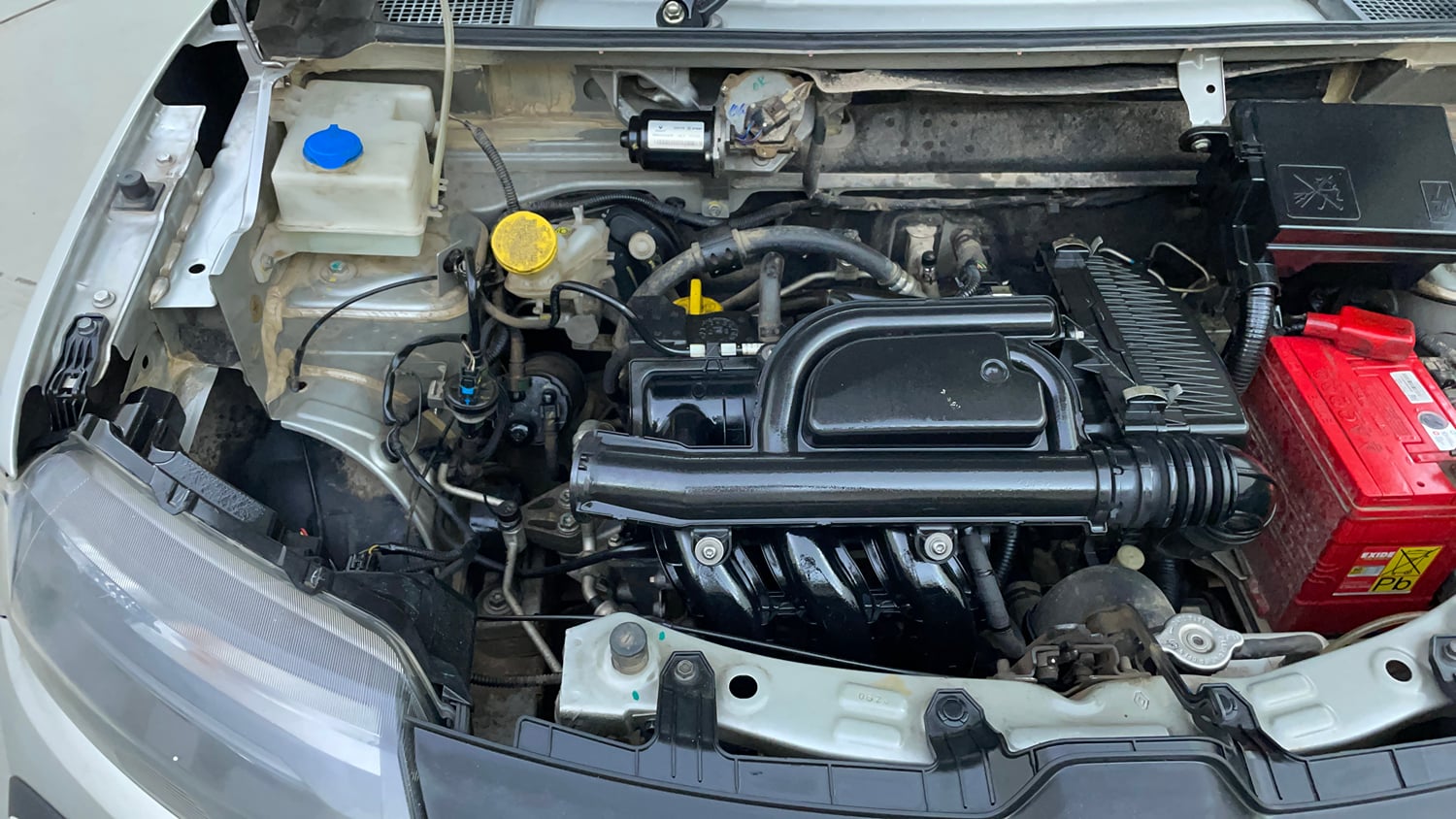 Used 2024 Renault Kwid CLIMBER AMT Petrol Automatic engine ENGINE RIGHT SIDE VIEW
