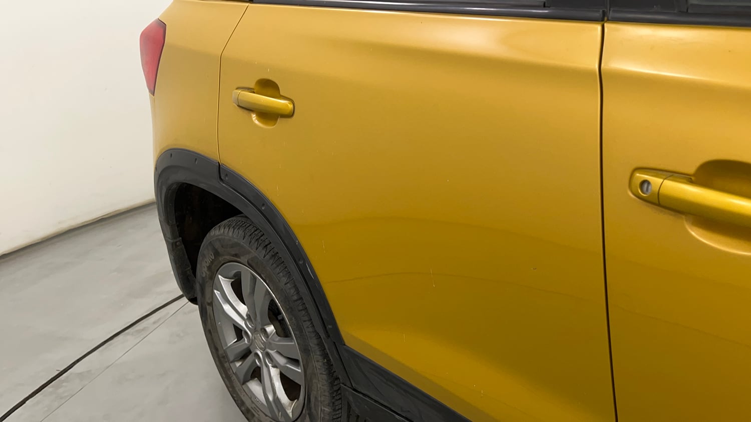Used 2017 Maruti Suzuki Vitara Brezza [2016-2020] ZDi Diesel Manual dents MINOR DENT