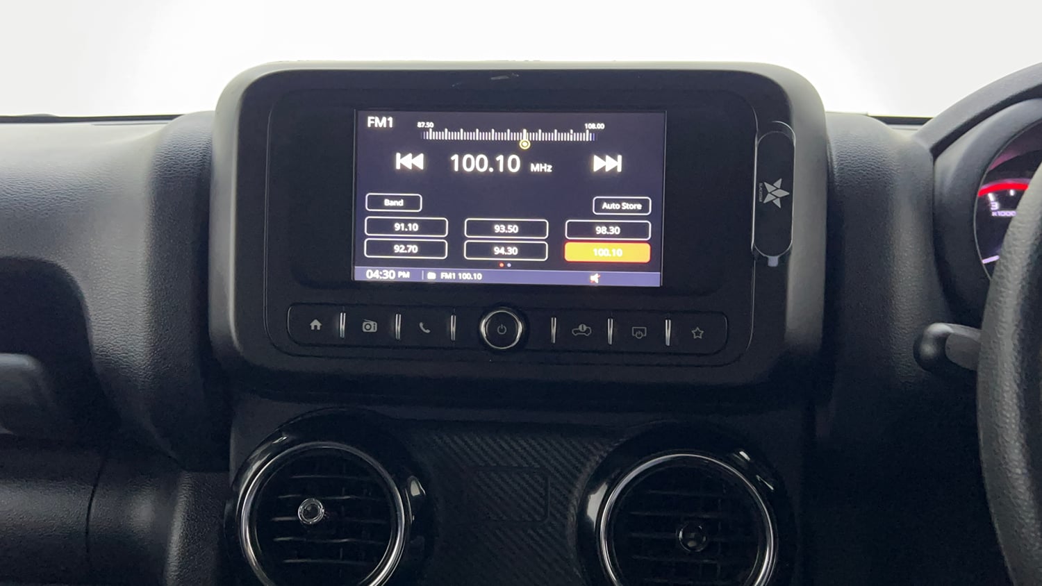 Used 2023 Mahindra Thar LX Hard Top Petrol MT 4WD Petrol Manual top_features Integrated (in-dash) music system