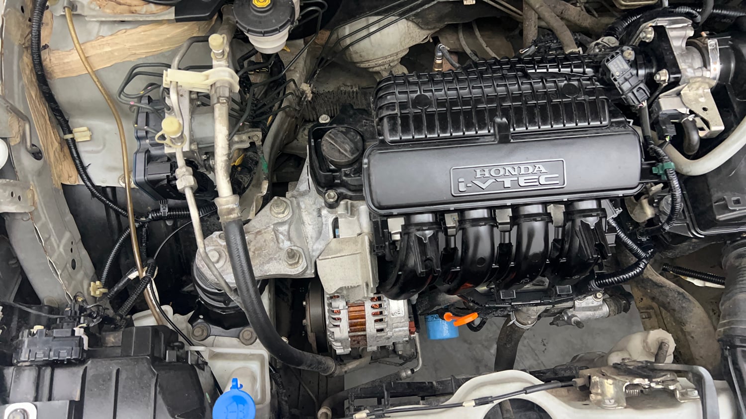 Used 2023 Honda Amaze VX 1.2 Petrol MT Petrol Manual engine ENGINE RIGHT SIDE VIEW