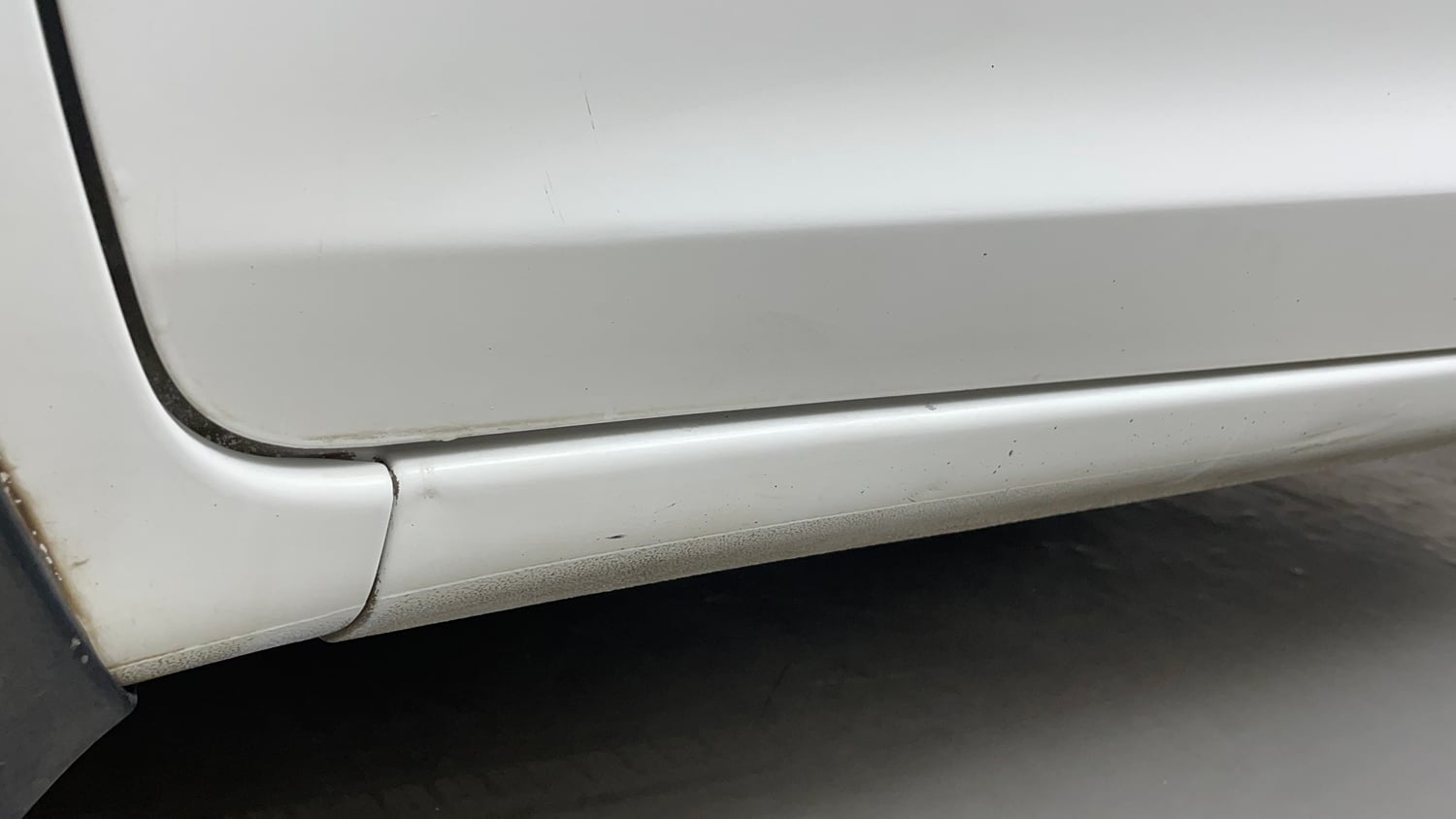 Used 2013 Honda Brio VX MT Petrol Manual dents MINOR SCRATCH