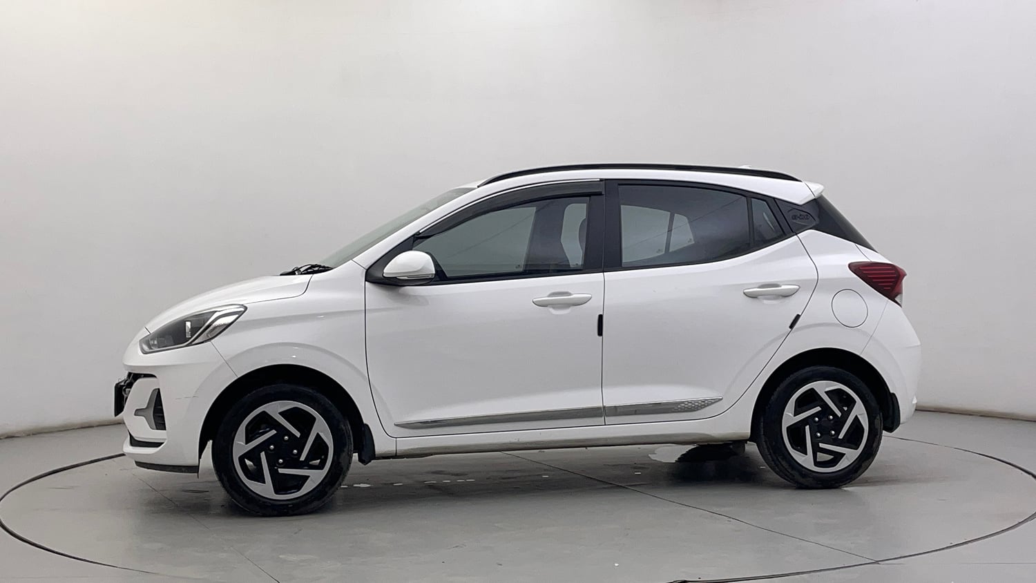 Used 2024 Hyundai Grand i10 Nios Sportz 1.2 Kappa VTVT Petrol Manual exterior LEFT SIDE VIEW