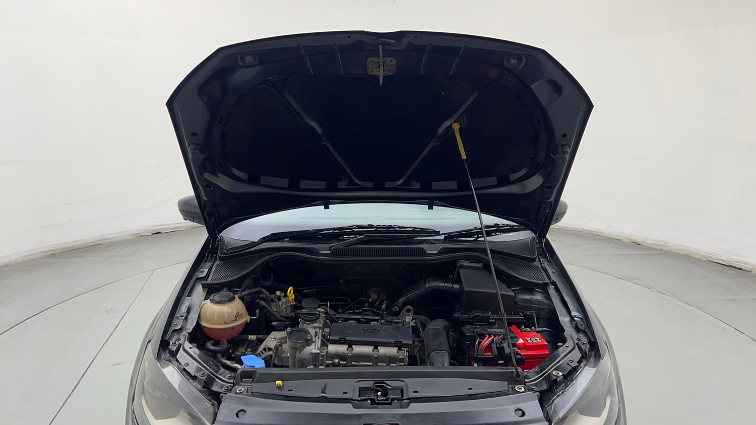 Used 2018 Volkswagen Polo Trendline 1.2L (P) Petrol Manual engine ENGINE & BONNET OPEN FRONT VIEW