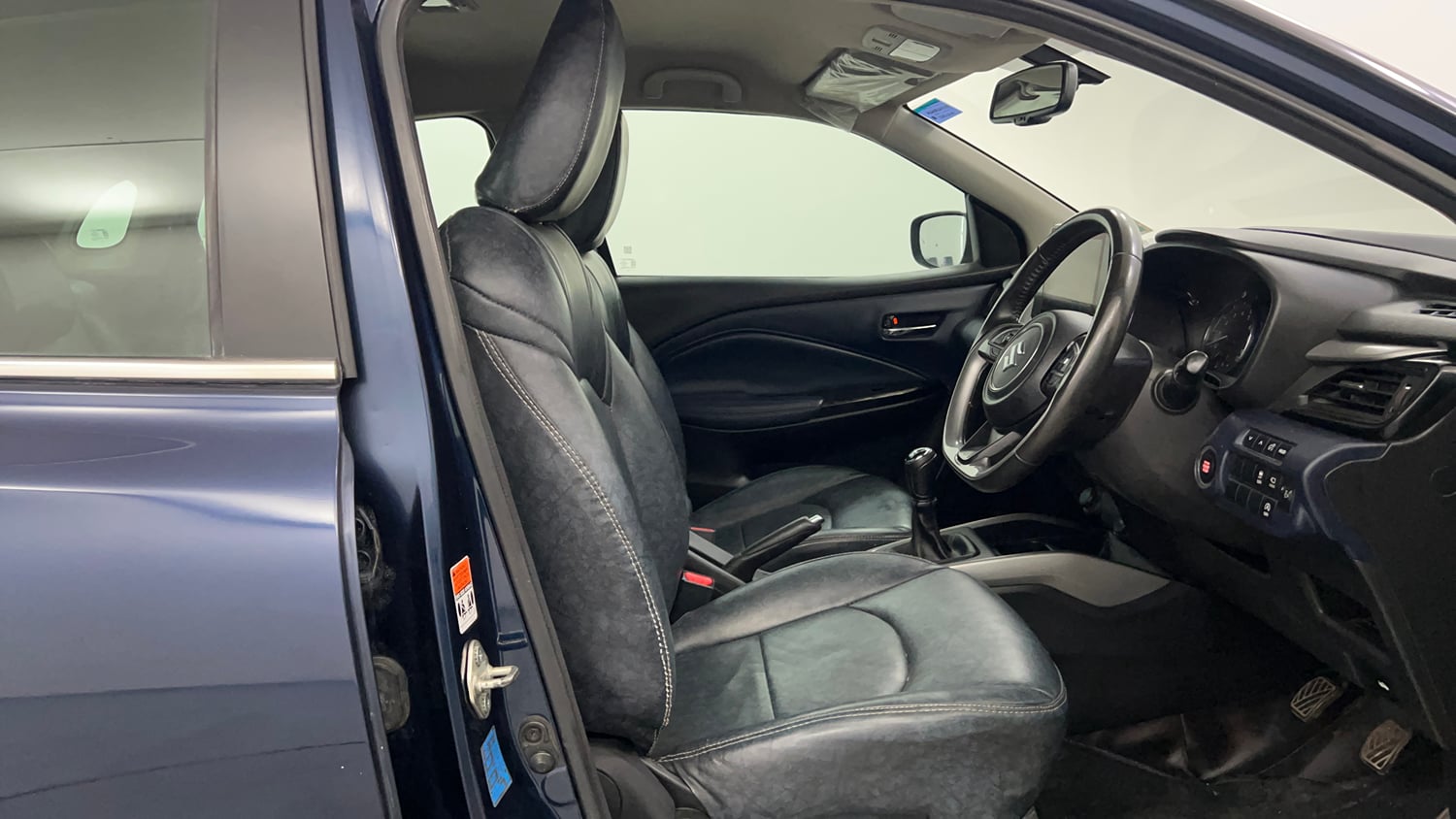 Used 2022 Maruti Suzuki Baleno Alpha MT Petrol Manual interior RIGHT SIDE FRONT DOOR CABIN VIEW