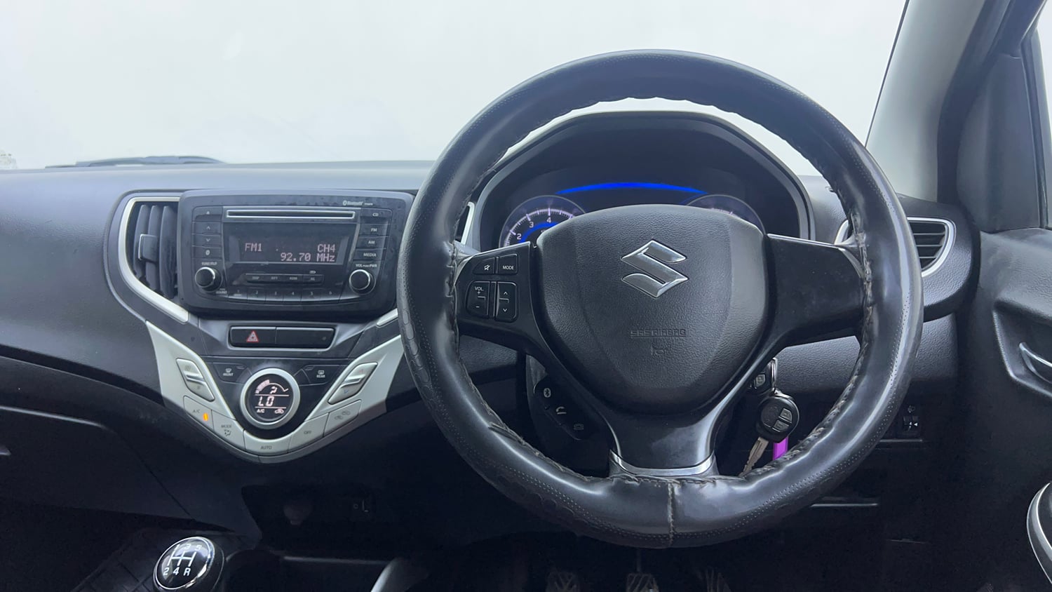 Used 2017 Maruti Suzuki Baleno Delta 1.2 Petrol Manual interior STEERING VIEW