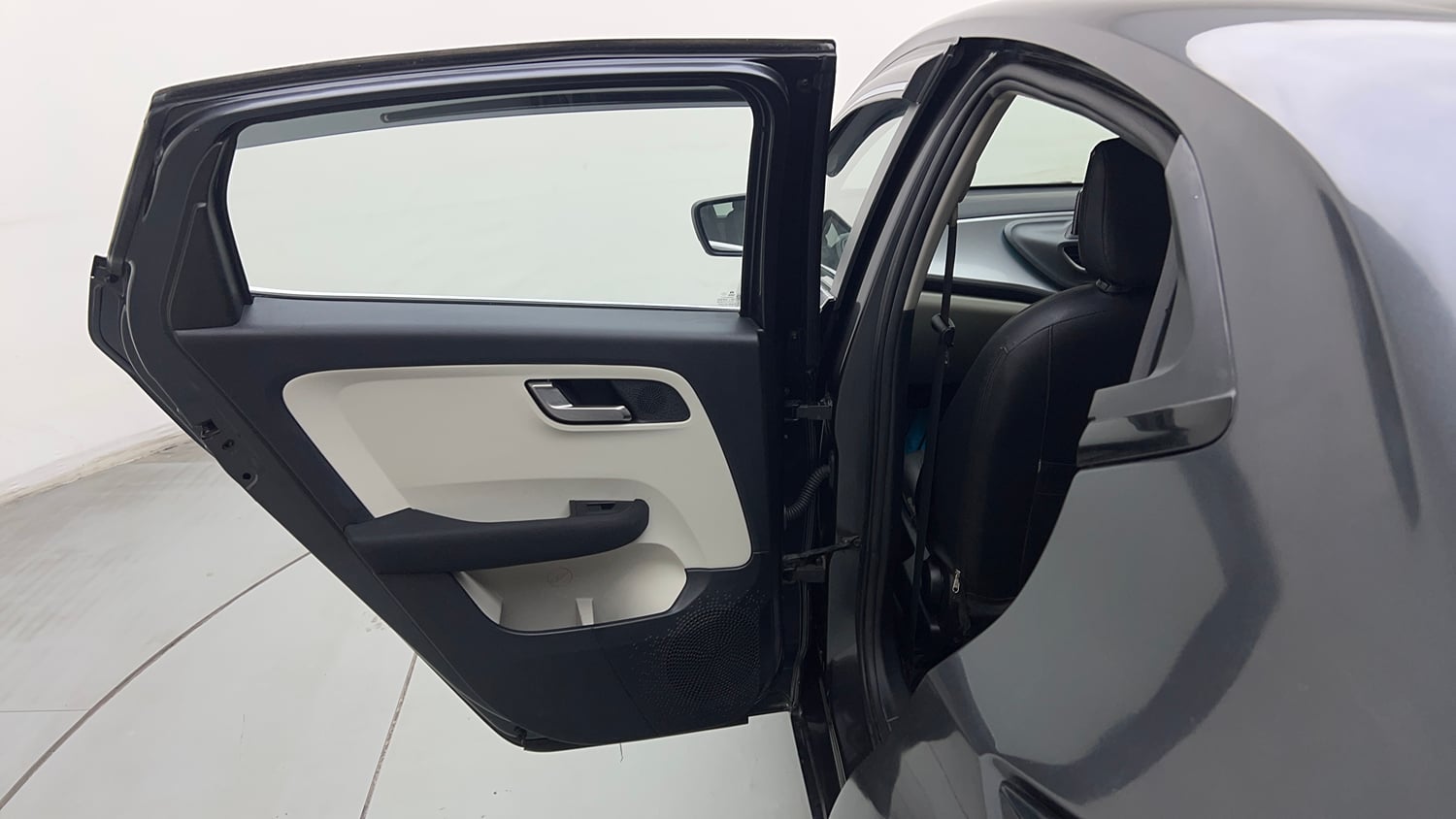 Used 2021 Tata Altroz XZ Petrol Petrol Manual interior LEFT REAR DOOR OPEN VIEW