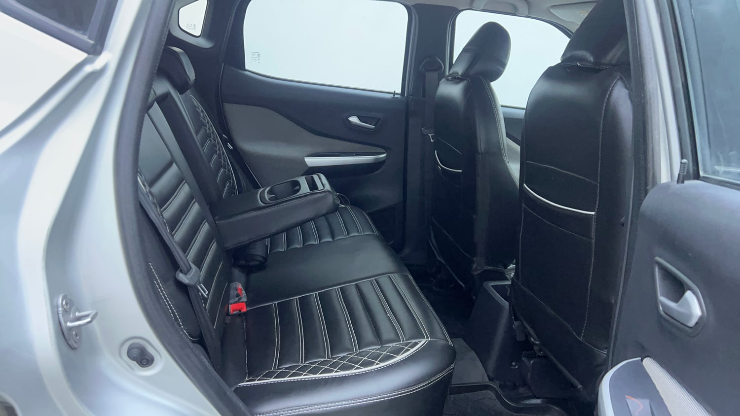 Used 2022 Nissan Magnite XV Petrol Manual interior RIGHT SIDE REAR DOOR CABIN VIEW