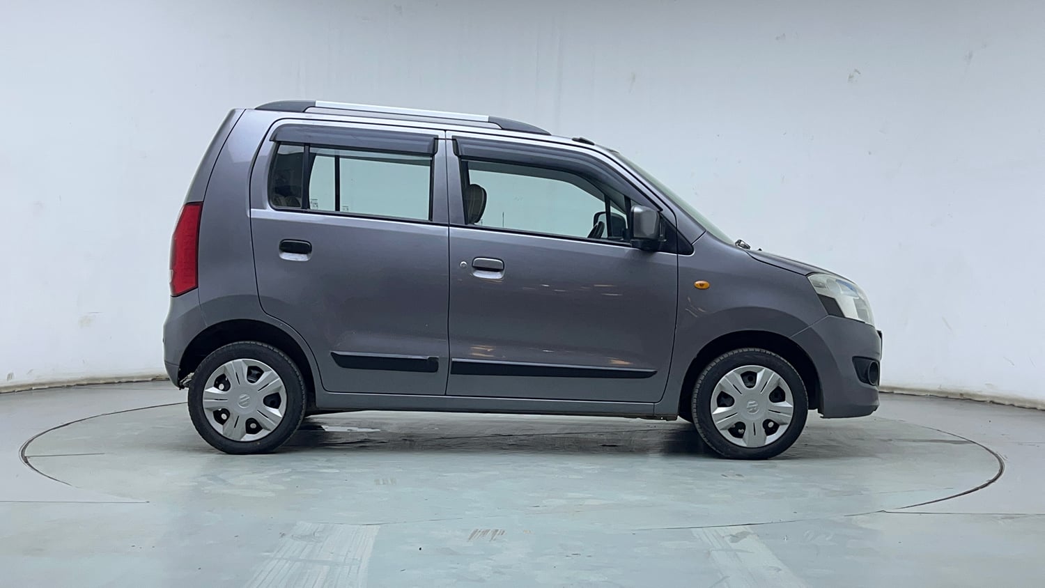 Used 2020 Maruti Suzuki Wagon R 1.0 VXI AMT Petrol Automatic exterior RIGHT SIDE VIEW
