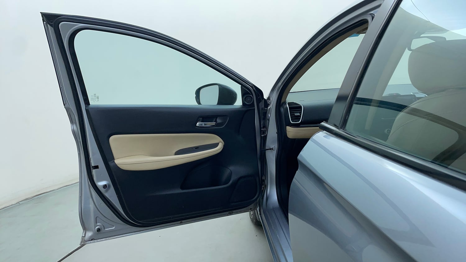 Used 2021 Honda City ZX CVT Petrol Petrol Automatic interior LEFT FRONT DOOR OPEN VIEW