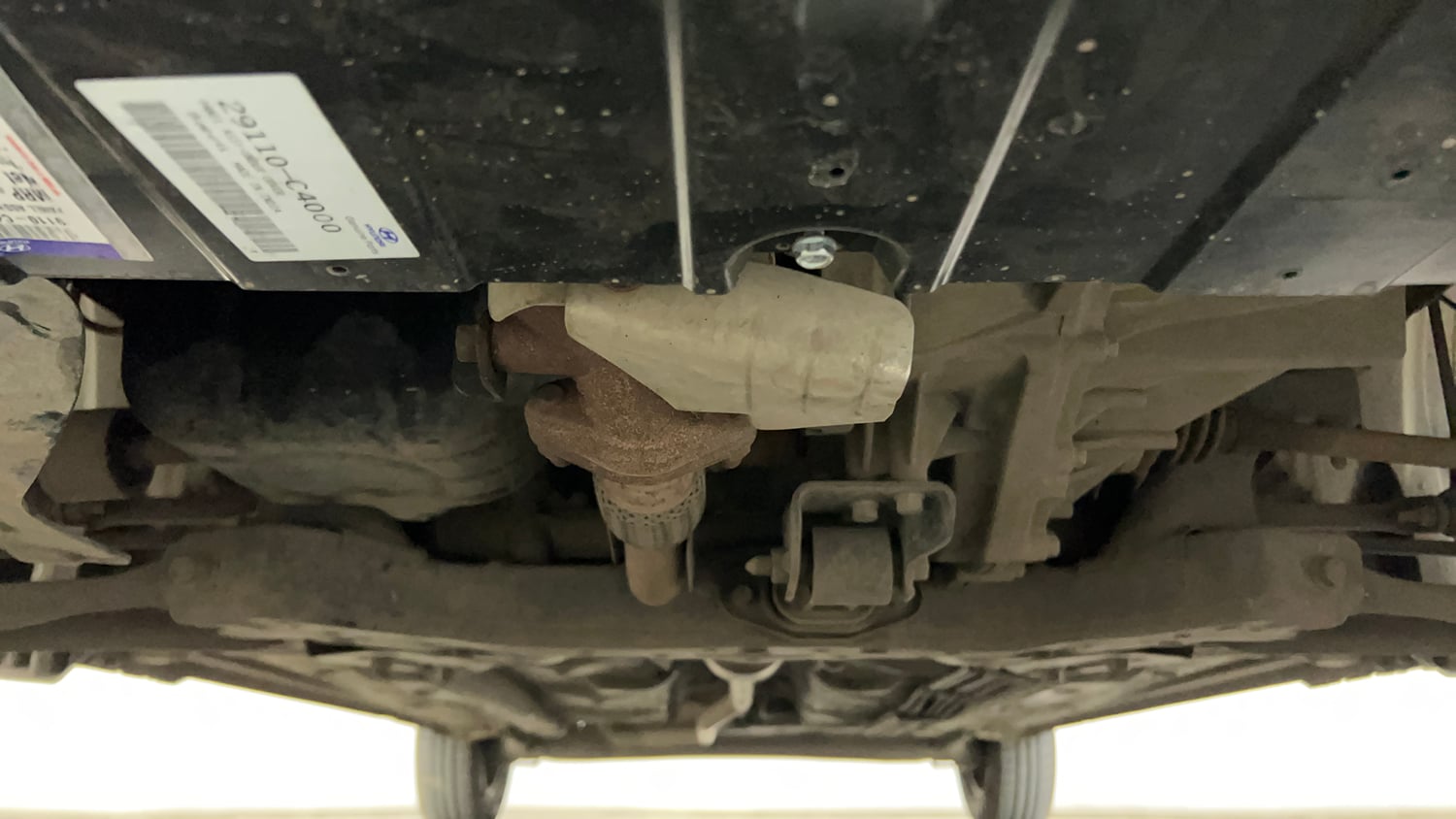 Used 2020 Hyundai Santro Sportz CNG Cng Manual extra FRONT LEFT UNDERBODY VIEW