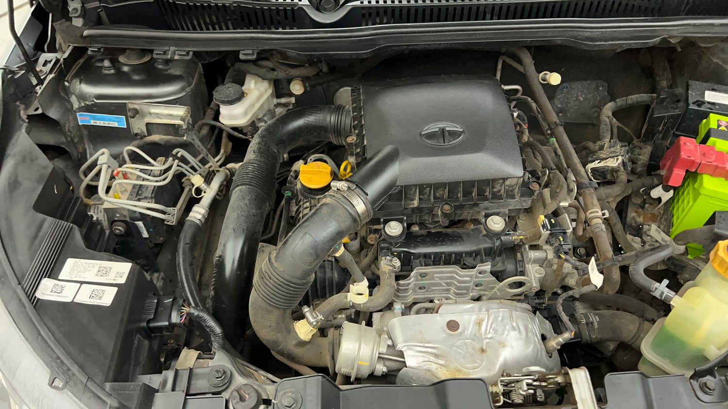 Used 2022 Tata Nexon XZA Plus (Premium) Petrol Automatic engine ENGINE RIGHT SIDE VIEW