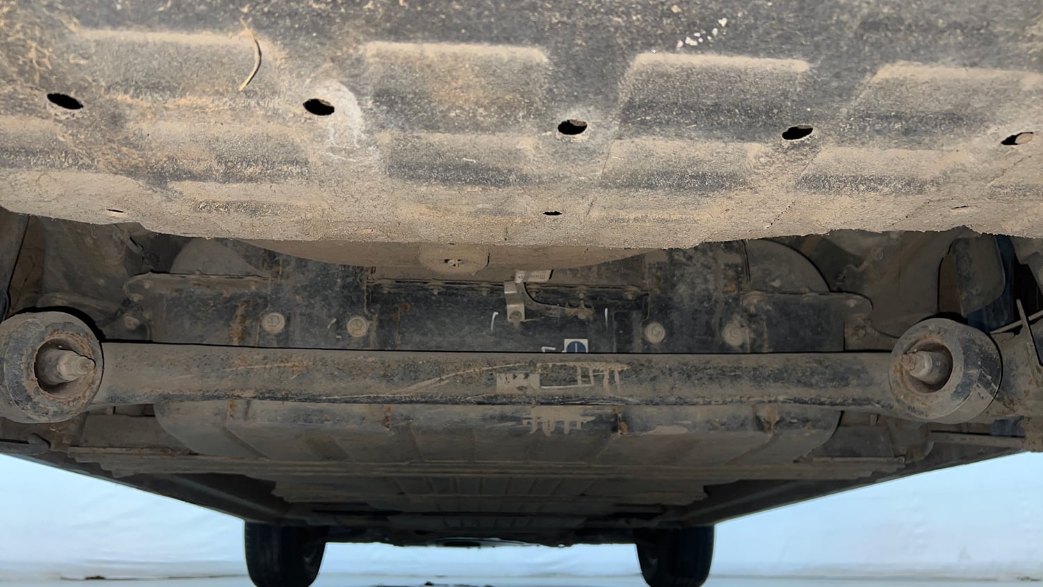 Used 2023 Mahindra XUV400 EL 5S Electric Automatic extra REAR UNDERBODY VIEW (TAKEN FROM REAR)
