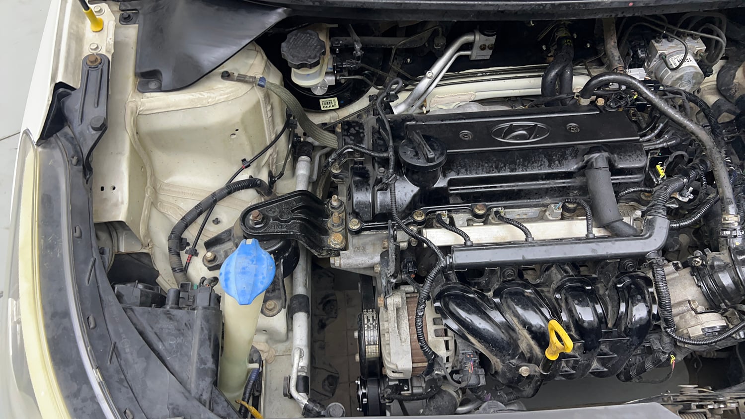 Used 2016 Hyundai Elite i20 Sportz 1.2 Petrol Manual engine ENGINE RIGHT SIDE VIEW