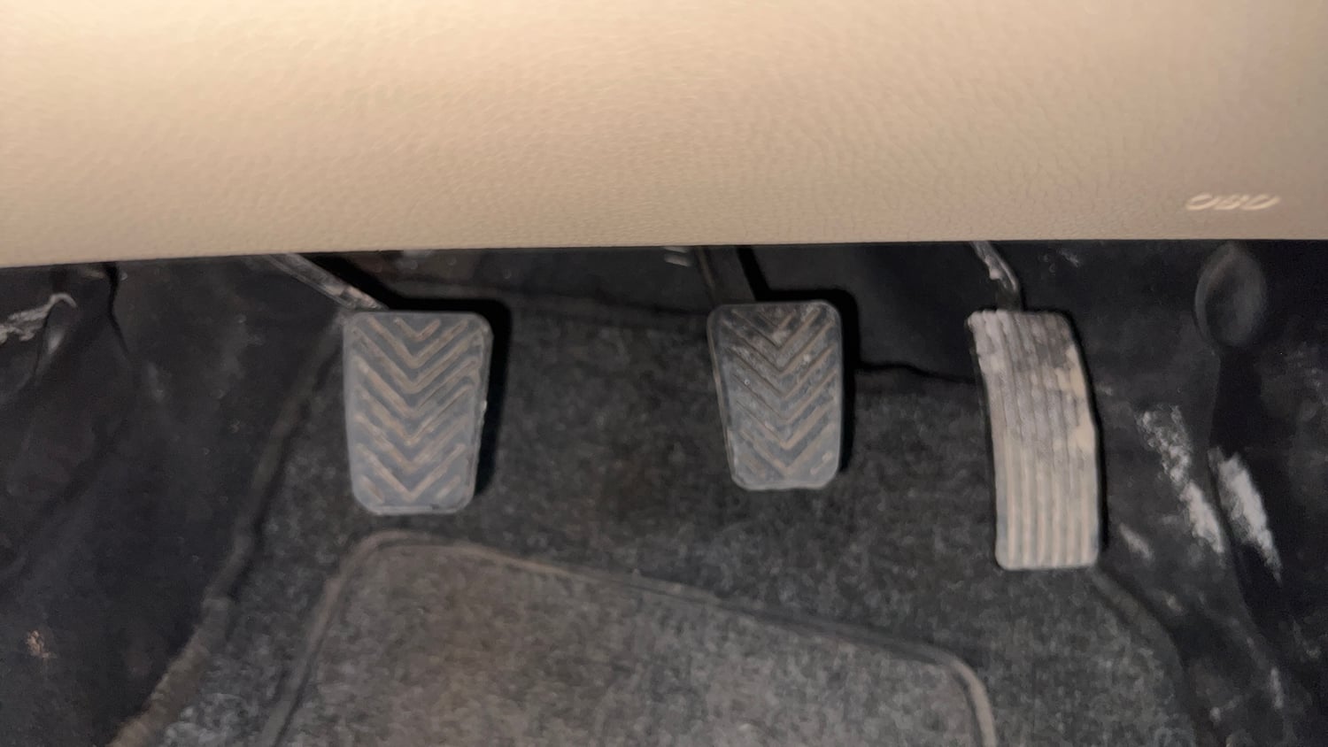 Used 2014 Hyundai Eon Magna + Petrol Manual interior PEDALS VIEW