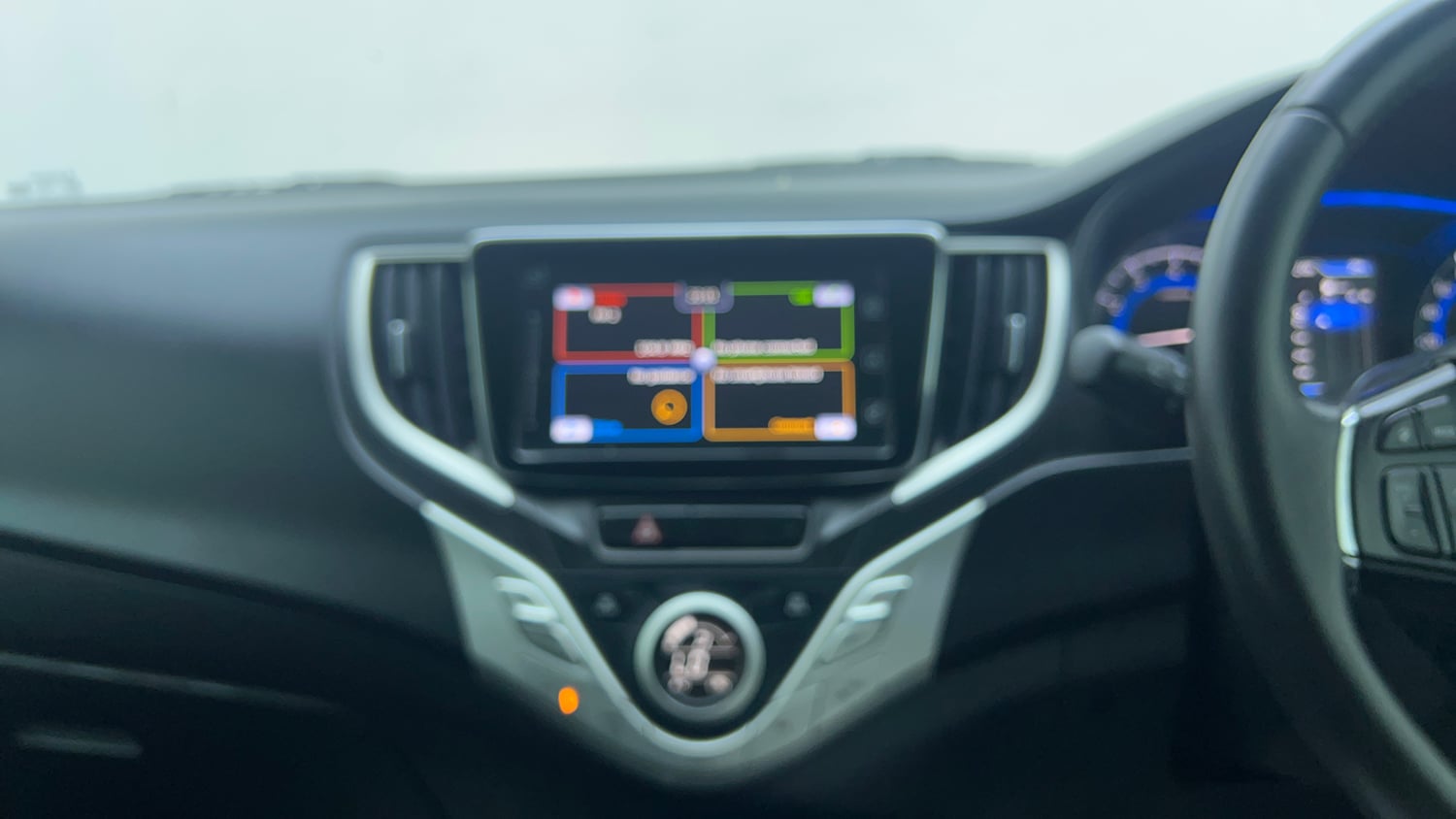Used 2018 Maruti Suzuki Baleno Alpha 1.2 Petrol Manual top_features Integrated (in-dash) music system