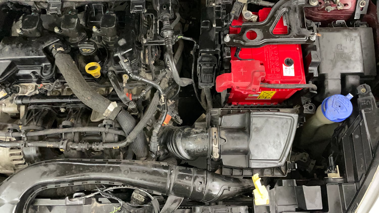 Used 2019 Ford Figo Aspire Titanium 1.2 Ti-VCT Petrol Manual engine ENGINE LEFT SIDE VIEW