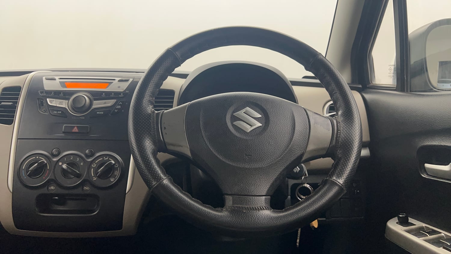 Used 2016 Maruti Suzuki Wagon R VXI Petrol Manual interior STEERING VIEW