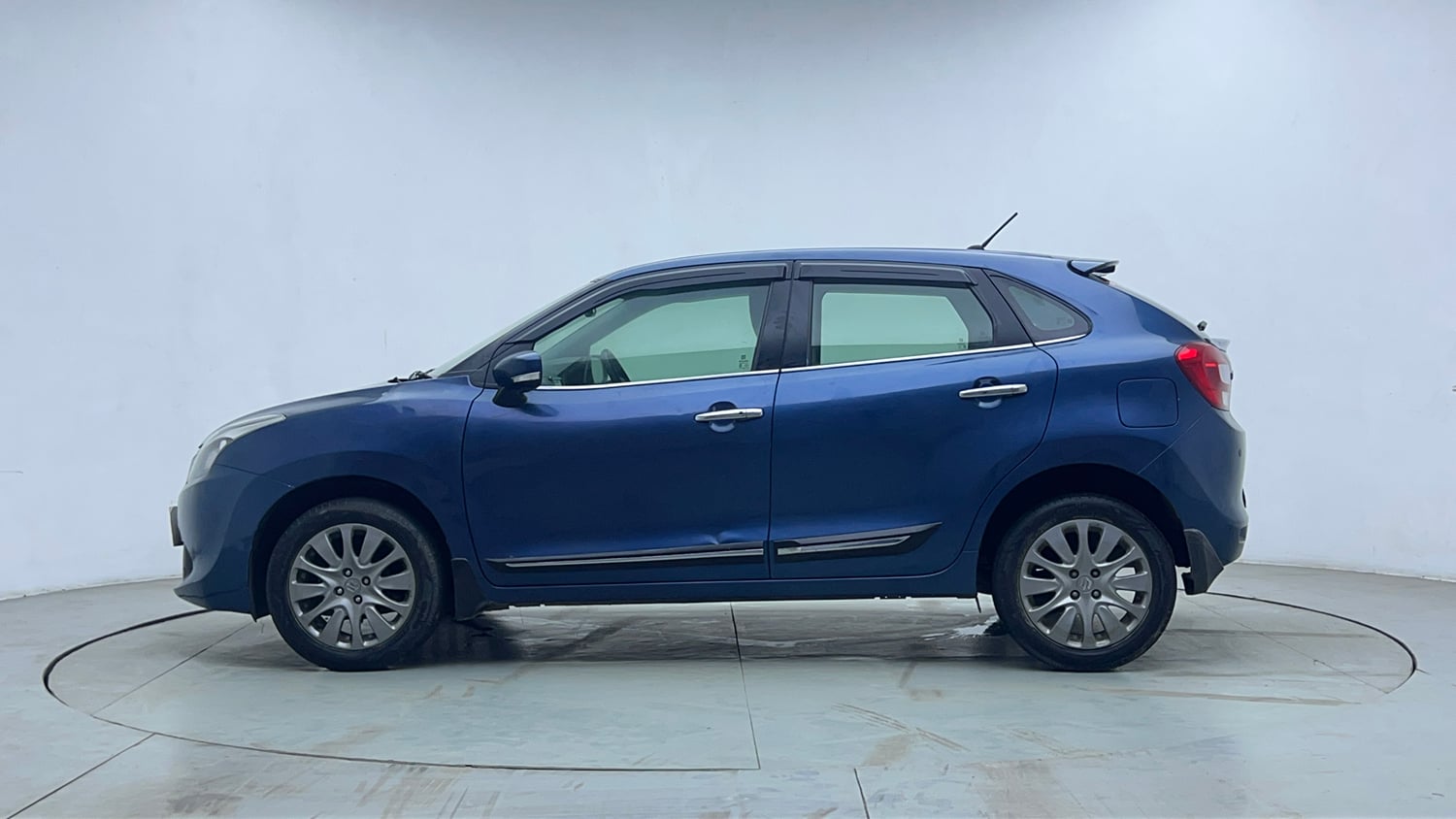 Used 2018 Maruti Suzuki Baleno Alpha 1.2 Petrol Manual exterior LEFT SIDE VIEW