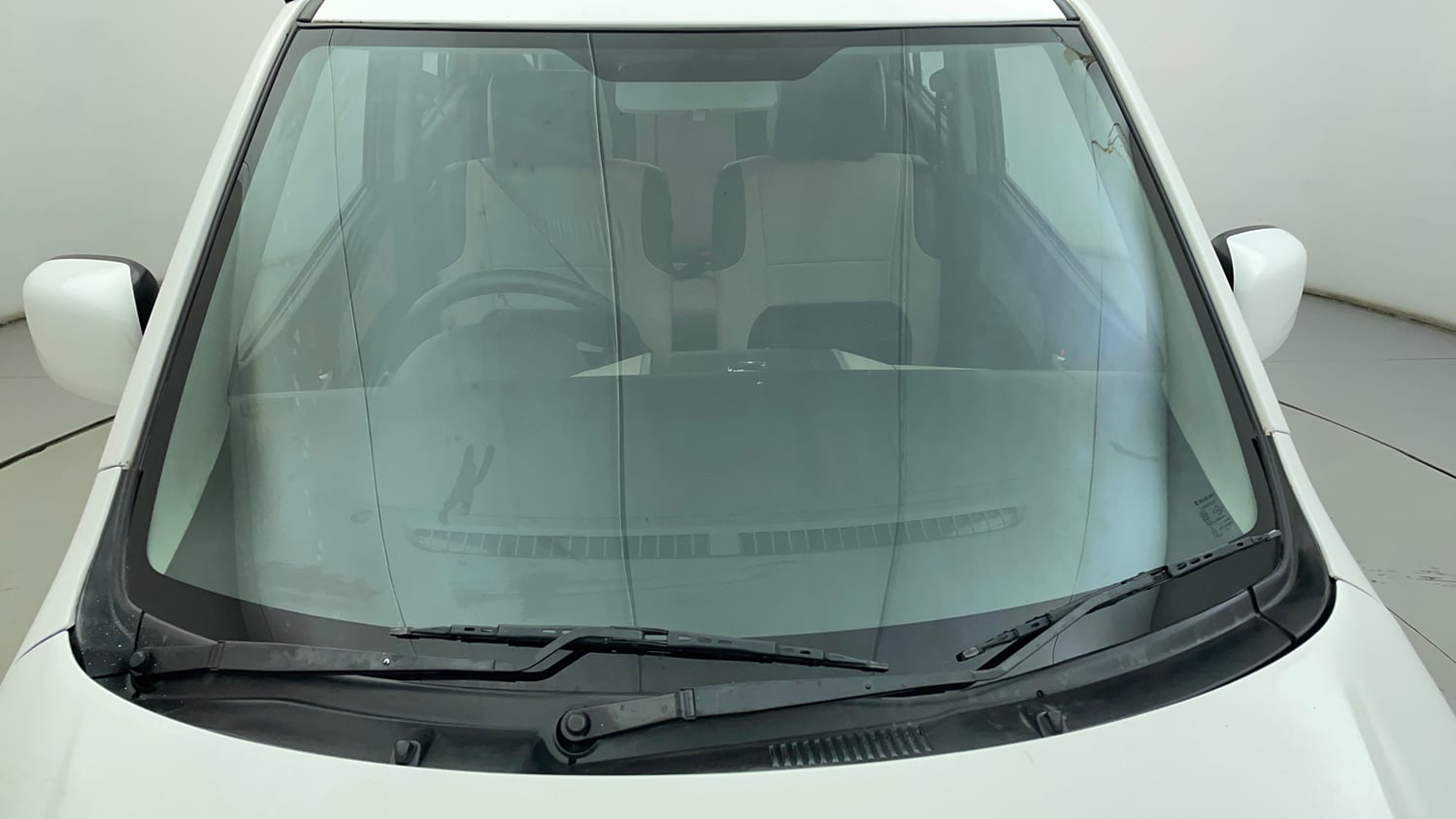 Used 2016 Maruti Suzuki Wagon R VXI Petrol Manual exterior FRONT WINDSHIELD VIEW