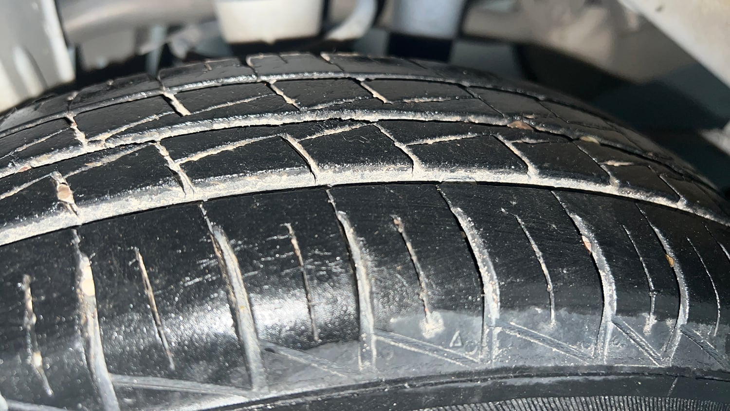 Used 2021 Maruti Suzuki Alto 800 VXi Petrol Manual tyres RIGHT REAR TYRE TREAD VIEW