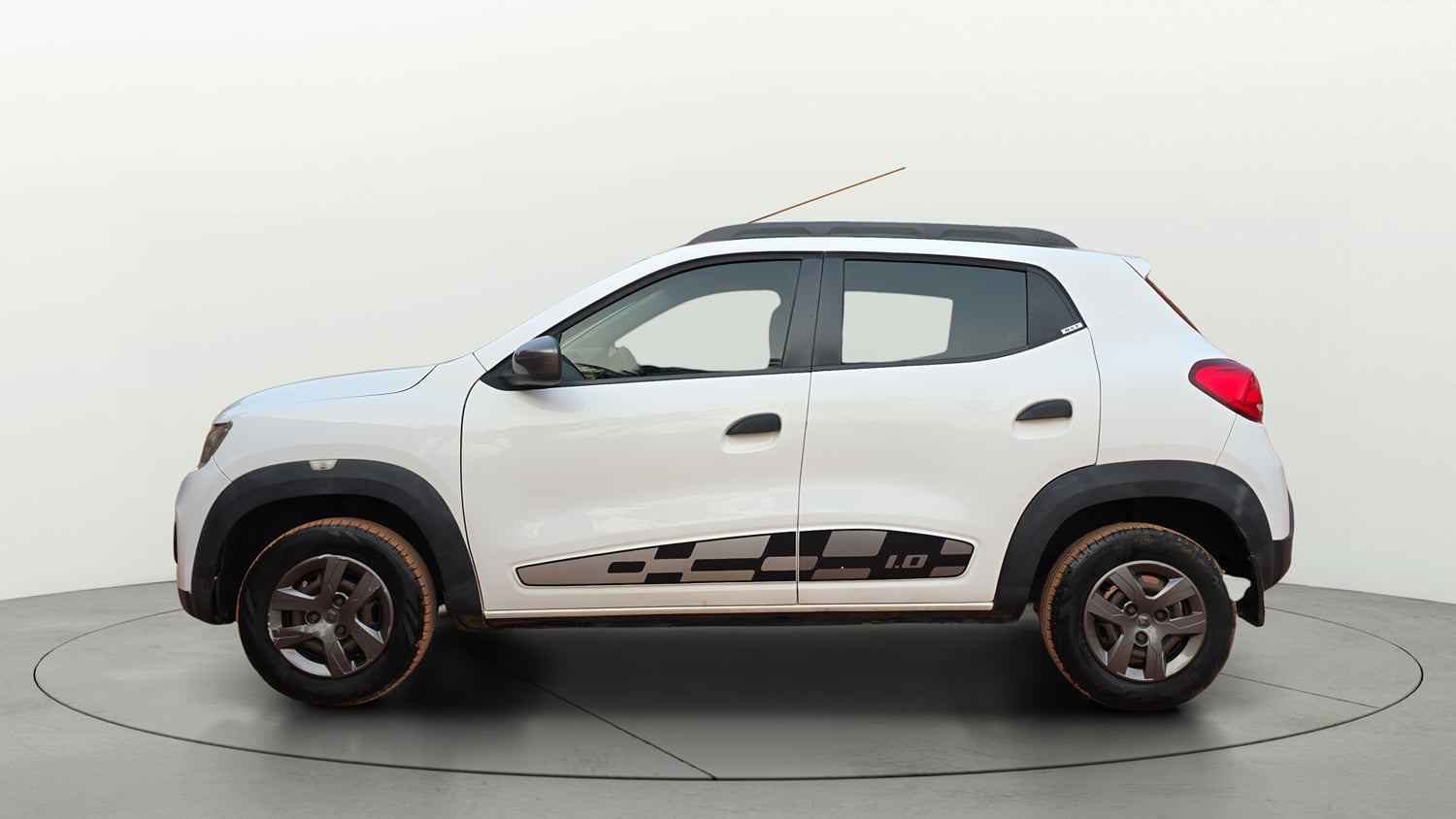Used 2017 Renault Kwid 1.0 RXT Opt Petrol Manual exterior LEFT SIDE VIEW