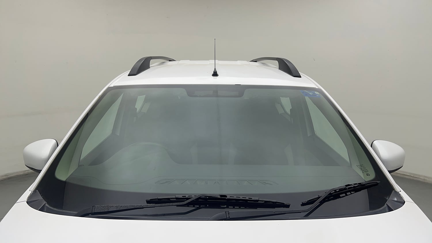 Used 2020 Renault Triber RXL Petrol Manual exterior FRONT WINDSHIELD VIEW