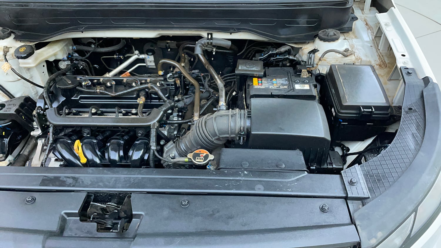 Used 2024 Hyundai Venue S (O) Plus 1.2 Petrol Petrol Manual engine ENGINE LEFT SIDE VIEW