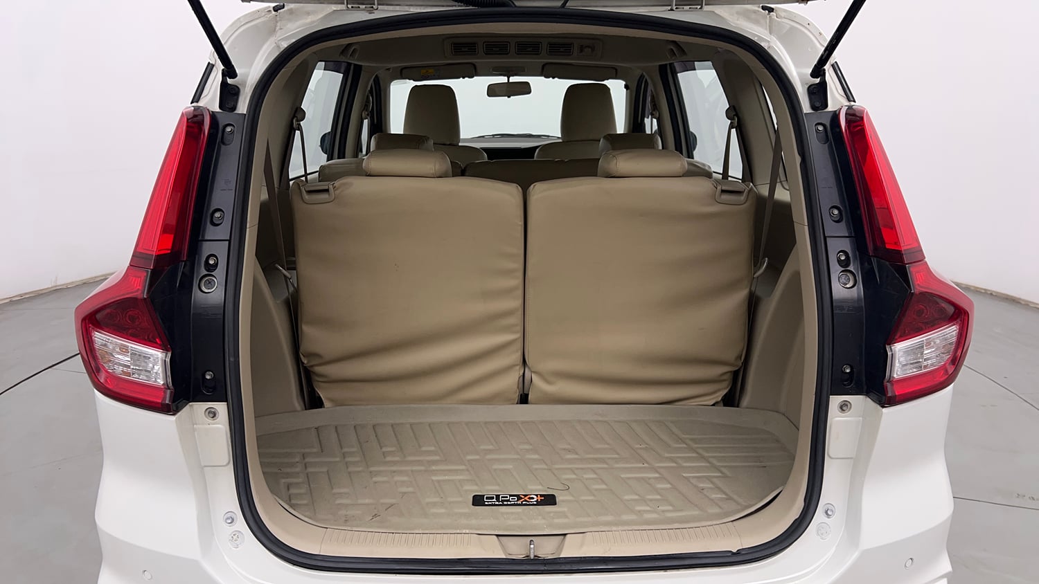 Used 2019 Maruti Suzuki New Ertiga ZXi AT Petrol Automatic interior DICKY INSIDE VIEW