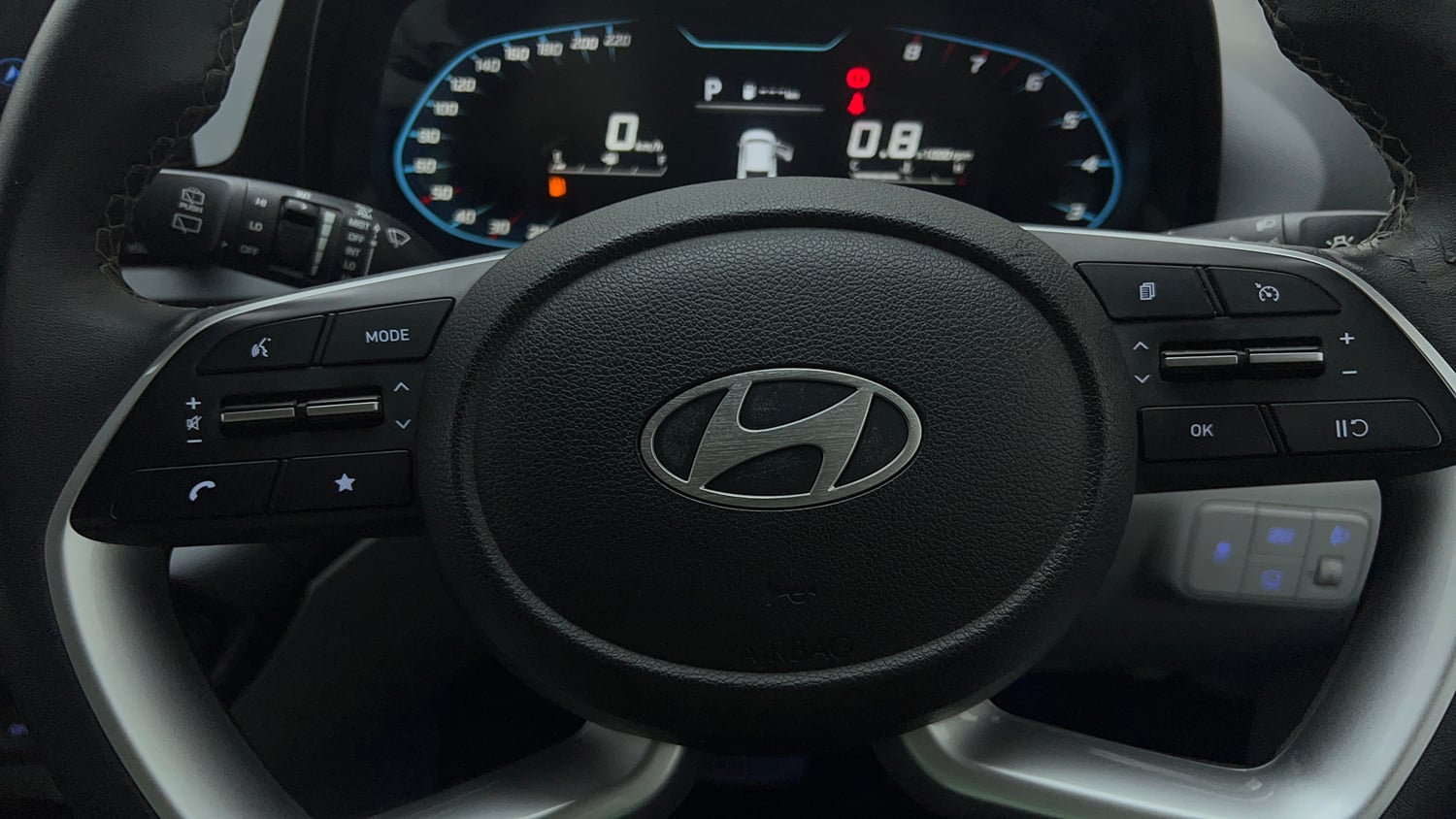 Used 2024 Hyundai New i20 Asta (O) 1.2 IVT Petrol Automatic top_features Cruise control