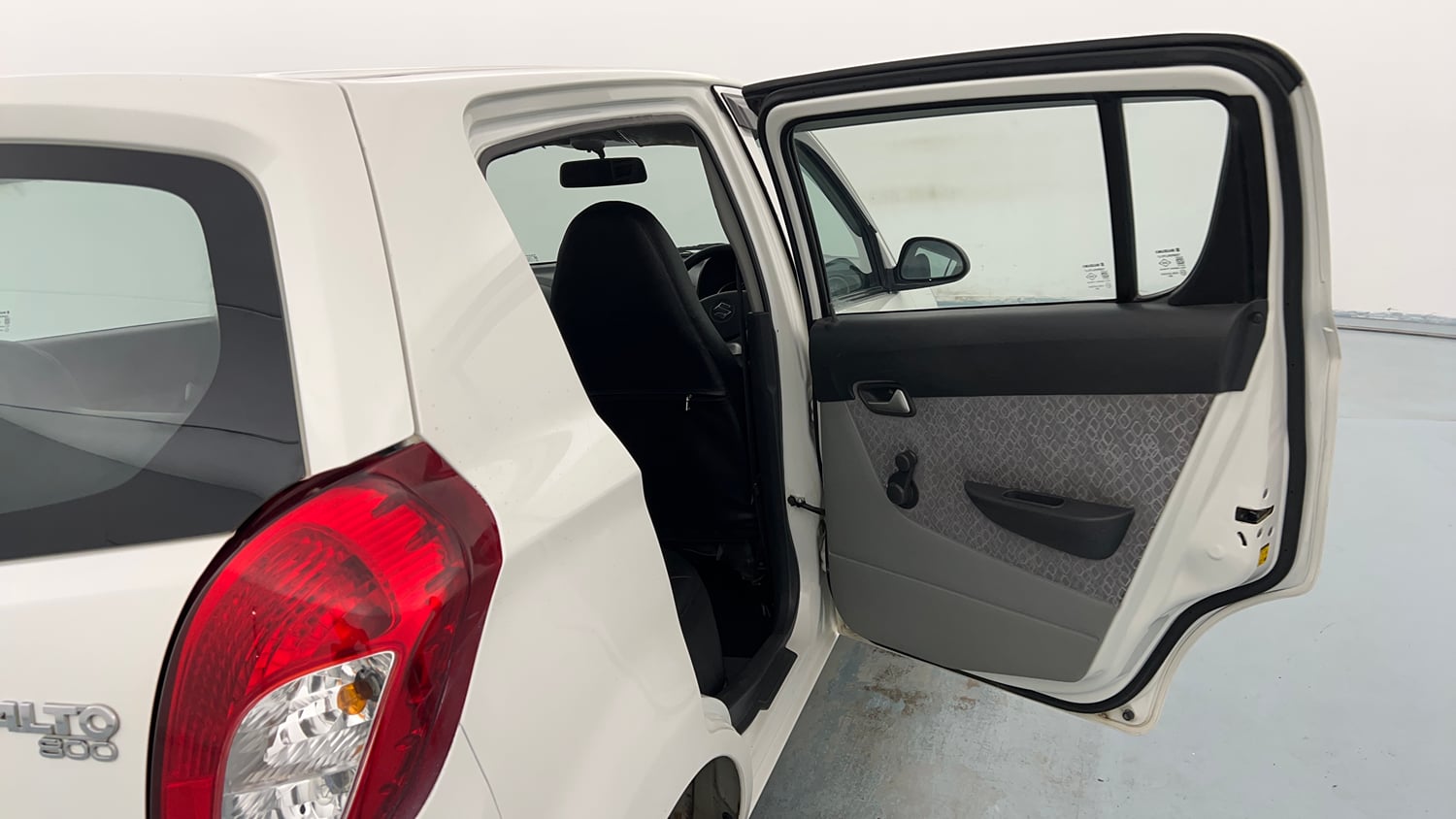 Used 2018 Maruti Suzuki Alto 800 VXi Petrol Manual interior RIGHT REAR DOOR OPEN VIEW