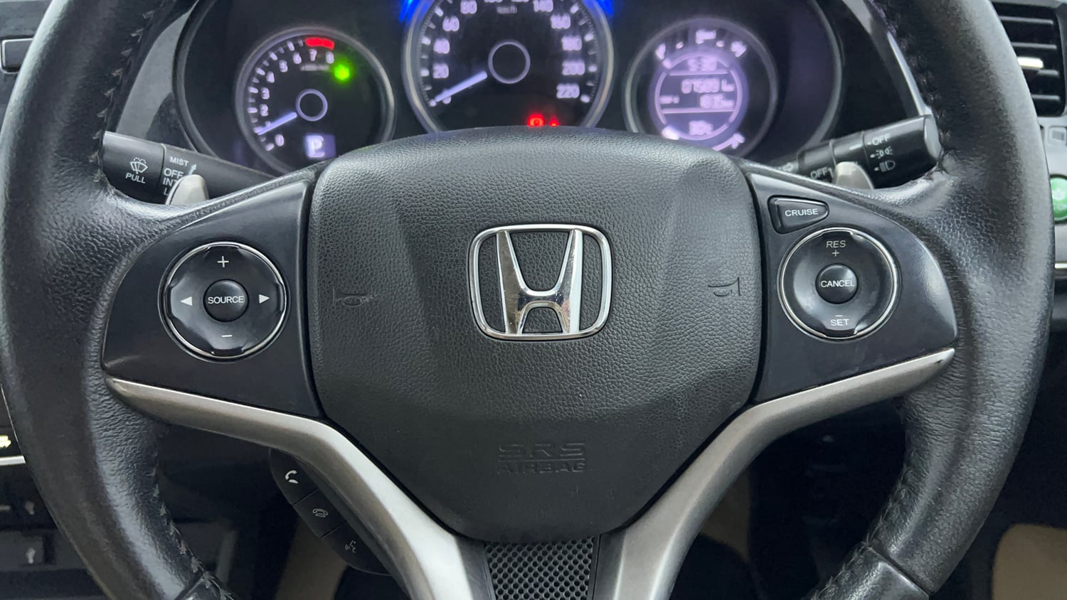 Used 2017 Honda City VX CVT Petrol Petrol Automatic top_features Cruise control