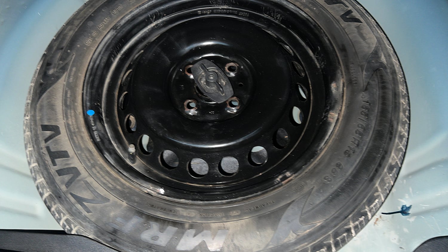 Used 2018 Maruti Suzuki Baleno Delta 1.2 Petrol Manual tyres SPARE TYRE VIEW