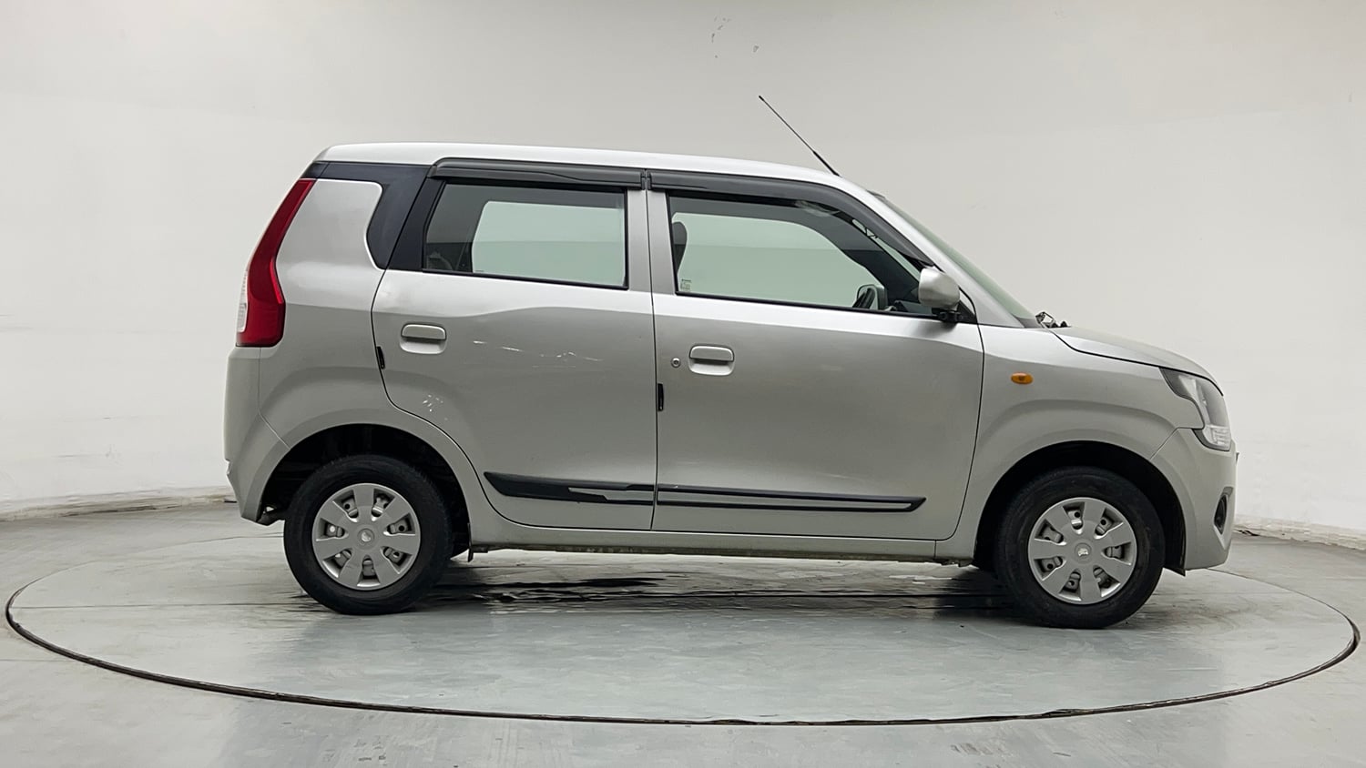 Used 2022 Maruti Suzuki Wagon R LXI 1.0 CNG Cng Manual exterior RIGHT SIDE VIEW