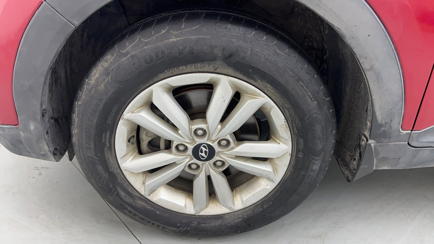 Used 2017 Hyundai Creta 1.6 SX Plus Petrol Petrol Manual tyres LEFT FRONT TYRE RIM VIEW