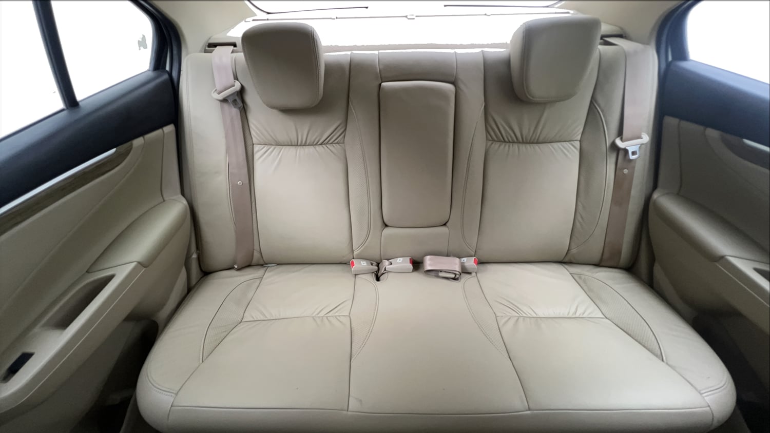 Used 2022 Maruti Suzuki Ciaz Alpha 1.5 AT Petrol Automatic interior REAR SEAT CONDITION VIEW
