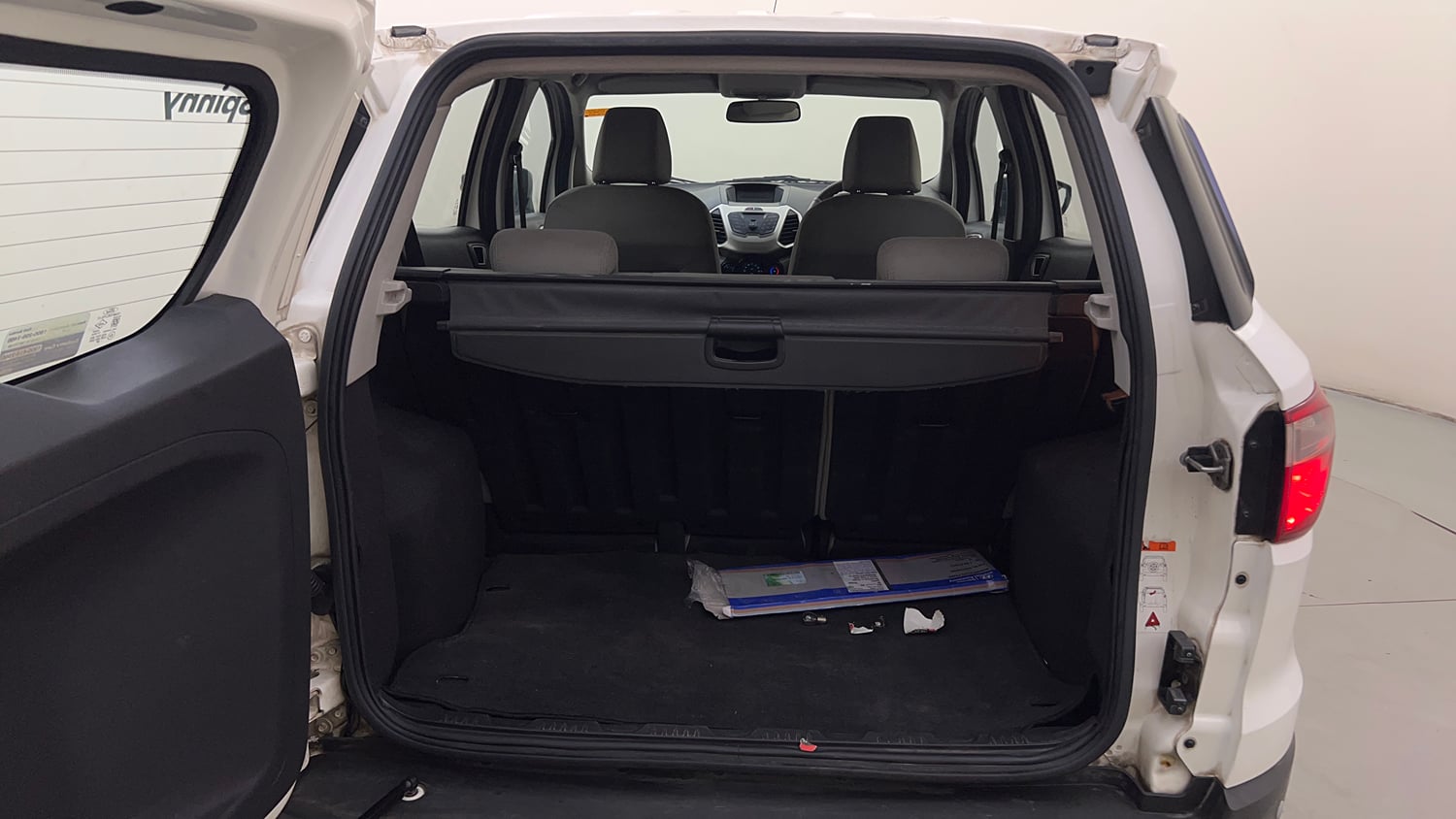 Used 2015 Ford EcoSport Trend 1.5 TDCi Diesel Manual interior DICKY INSIDE VIEW