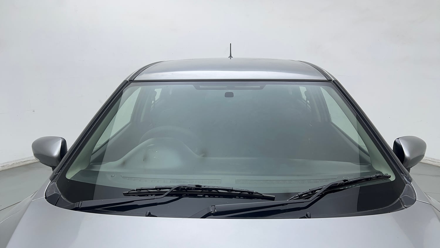 Used 2018 Maruti Suzuki Baleno Delta 1.2 Petrol Manual exterior FRONT WINDSHIELD VIEW